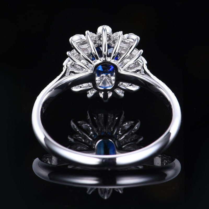 14k Gold 1.49 Ctw Vivid Blue Natural Sapphire & Diamond Ring - 4