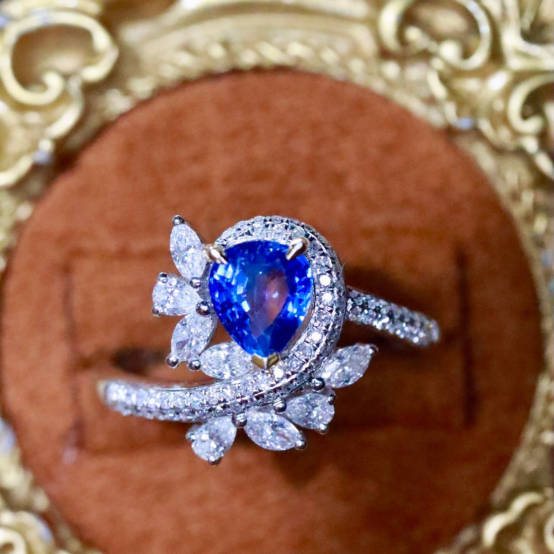 14k Gold 1.29 Ctw Natural Sapphire & Diamond Ring - 4