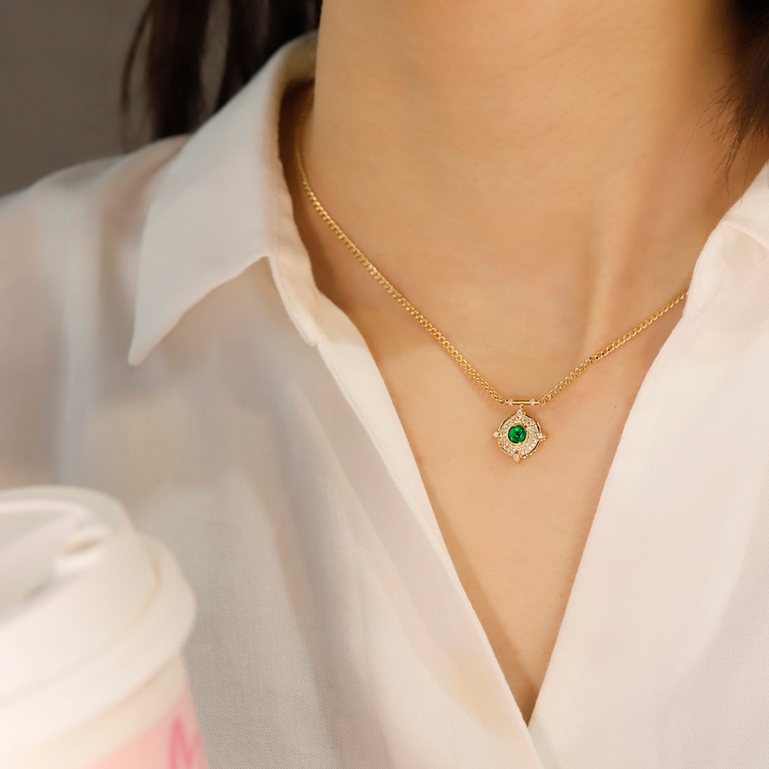 14k Gold 0.49 Ctw Vivid Green Natural Emerald & Diamond Necklace - 4