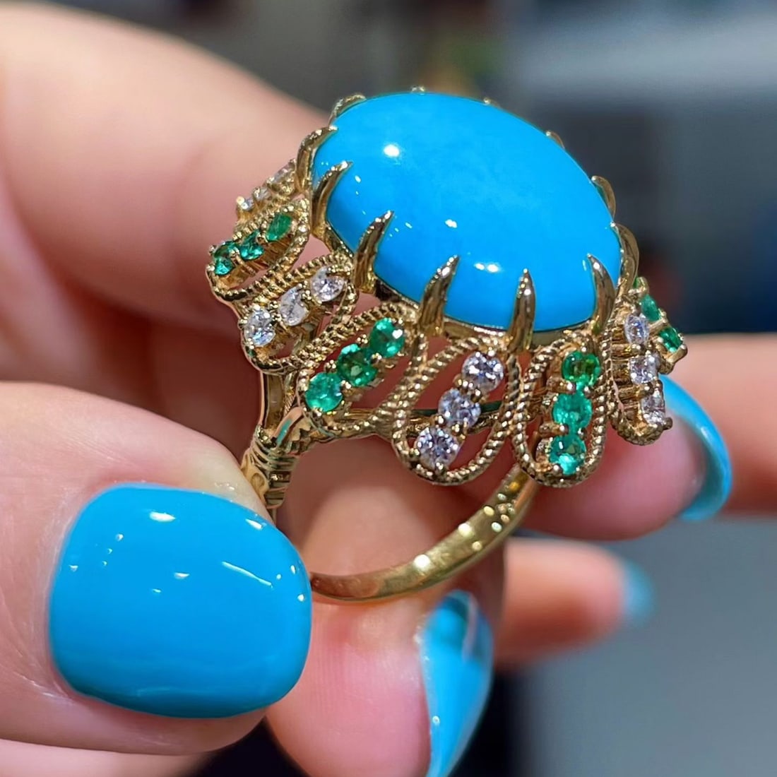 14k Gold 9.33 Ctw Natural Blue Turquoise & Diamond Ring - 5