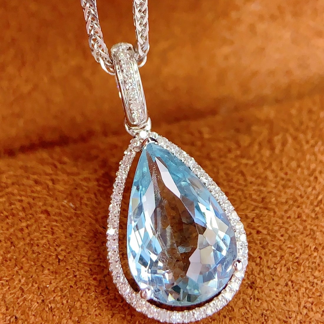 14k Gold 3.2 Ct Natural Aquamarine & Diamond Pendant( Without Chain ) - 4
