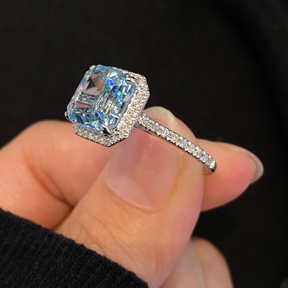 14k Gold 3.53 Ctw Natural Aquamarine & Diamond Ring - 2