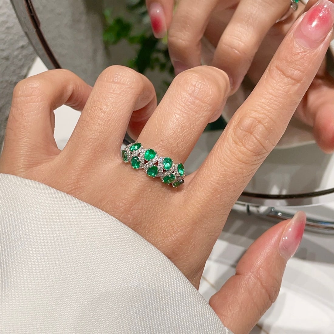 14k Gold 1.2 Ct Vivid Green Natural Emerald & Diamond Ring - 8