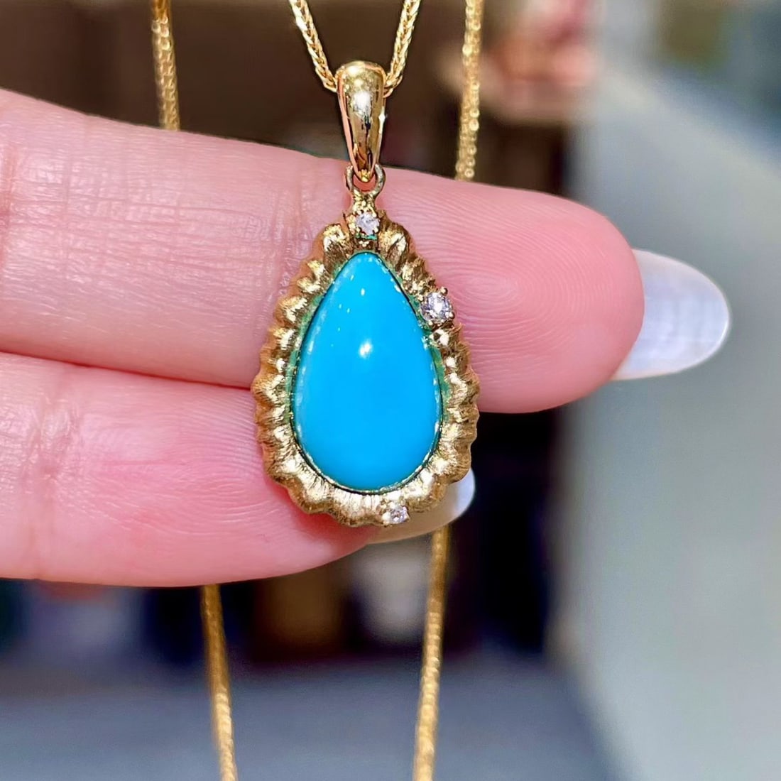 14k Gold 3.13 Ctw Natural Blue Turquoise & Diamond Pendant( Without Chain ): Ref:231122179 // gold content:14k gold // main gemstone:blue turquoise // shape:pear // carat weight:3. 09ct // color:blue // treatment:natural // // adjacent gemstone 2 : diamond // shape:round // ca