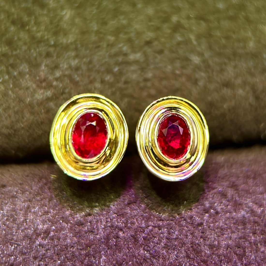 14k Gold 0.45 Ct Vivid Red Natural Ruby Earrings - 2