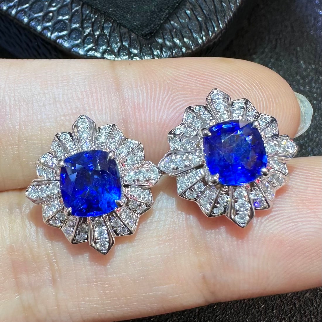 14k Gold 2.90 Ctw Natural Sapphire & Diamond Earrings - 2