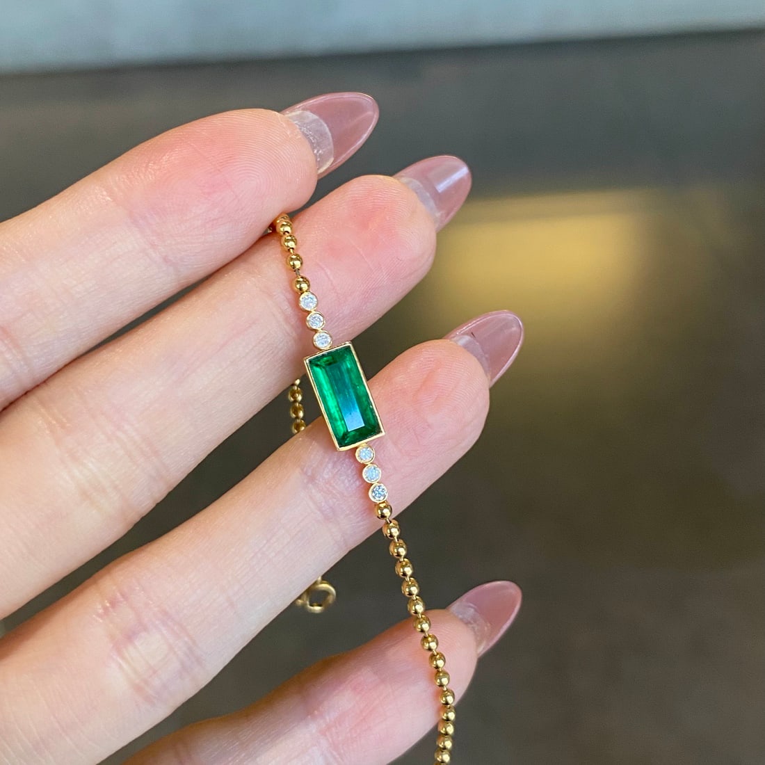 14k Gold 1.23 Ctw Vivid Green Natural Emerald & Diamond Bracelet - 2