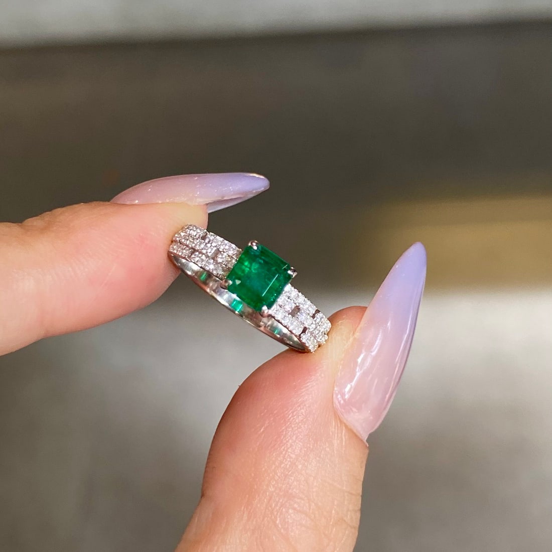 14k Gold 1.09 Ctw Vivid Green Natural Emerald & Diamond Ring - 6