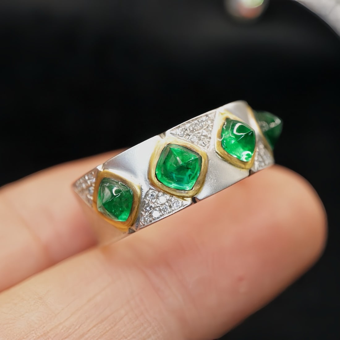 14k Gold 1.52 Ctw Vivid Green Natural Emerald & Diamond Ring - 2