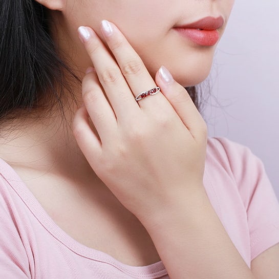 14k Gold 0.62 Ctw Natural Ruby & Diamond Ring - 6