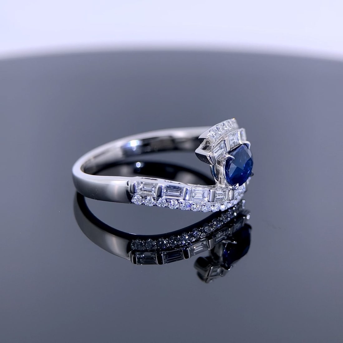 14k Gold 1.15 Ctw Natural Spinel & Diamond Ring - 4