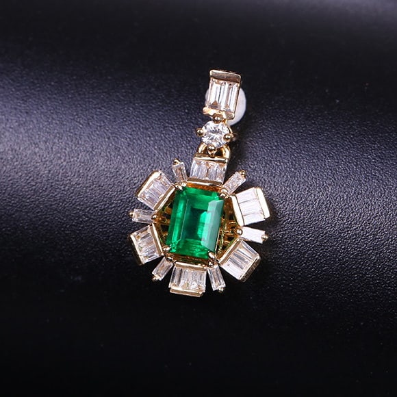 14k Gold 0.5 Ctw Vivid Green Natural Emerald & Diamond Pendant( Without Chain ) - 5
