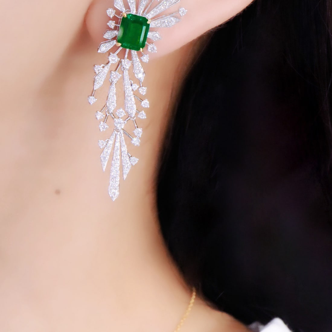 14k Gold 5.13 Ctw Vivid Green Natural Emerald & Diamond Earrings - 5