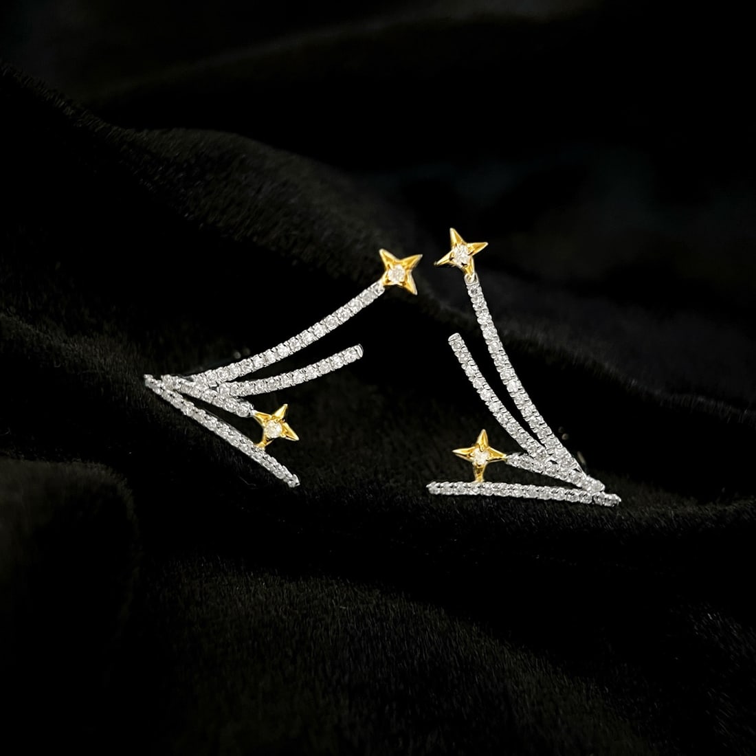 14k Gold 0.56 Ct Natural H Diamond Earrings - 4