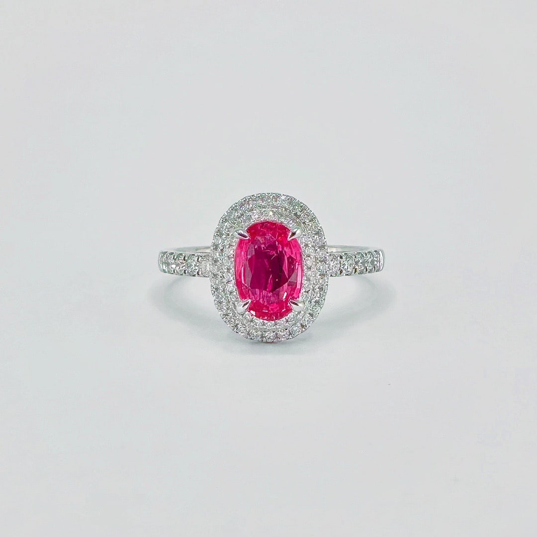 14k Gold 1.38 Ctw Natural Ruby & Diamond Ring: Ref:231122314 // gold content:14k gold // ring size:7. 25us // // main gemstone:ruby // shape:oval // carat weight:1. 05ct // color:red // treatment:natural // // adjacent gemstone 2 : diamond // shap