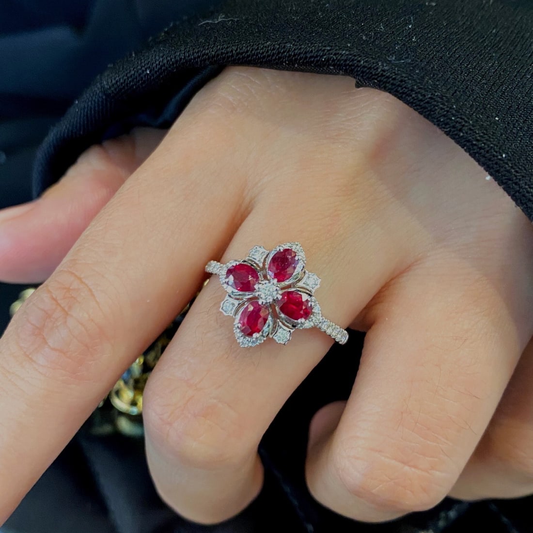 14k Gold 1.27 Ctw Natural Ruby & Diamond Ring - 3