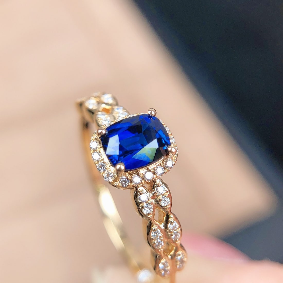 14k Gold 0.77 Ctw Natural Sapphire & Diamond Ring - 5