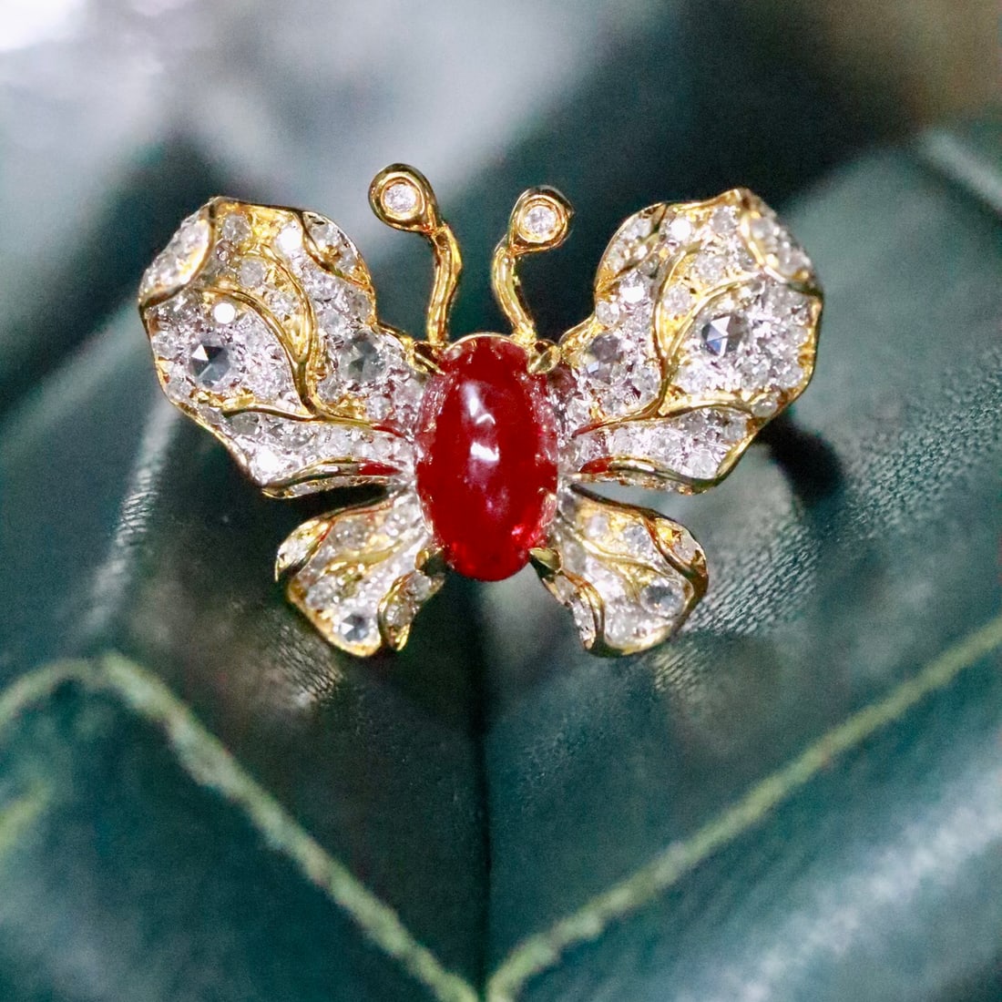 14k Gold 1.73 Ctw Natural Ruby & Diamond & Butterfly Ring - 4