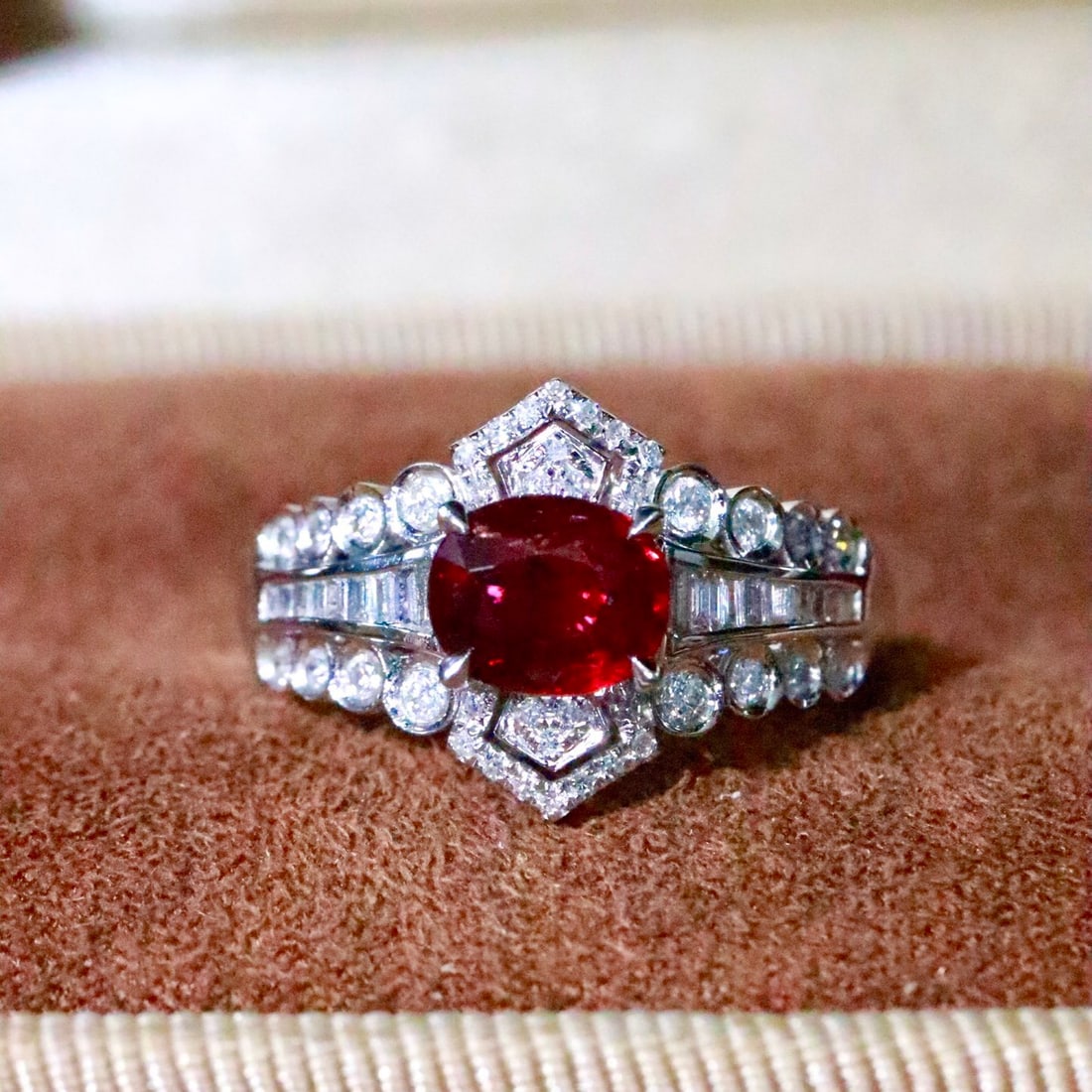 14k Gold 1.44 Ctw Natural Ruby & Diamond Ring: Ref:231122323 // gold content:14k gold // ring size:7. 25us // // main gemstone:ruby // shape:oval // carat weight:1. 10ct // color:red // treatment:natural // // adjacent gemstone 2 : diamond // shap