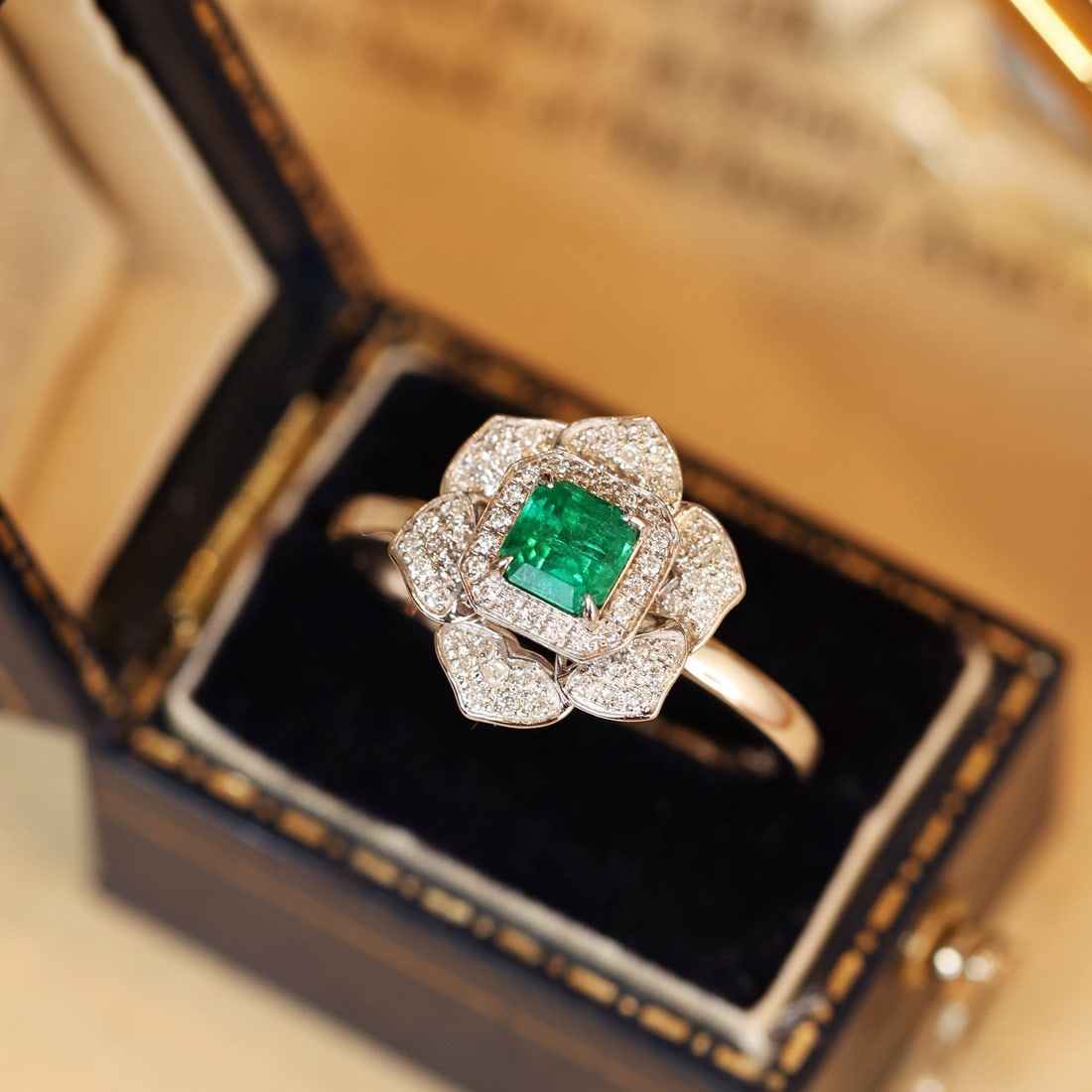 14k Gold 0.76 Ctw Natural Emerald & Diamond Ring - 2