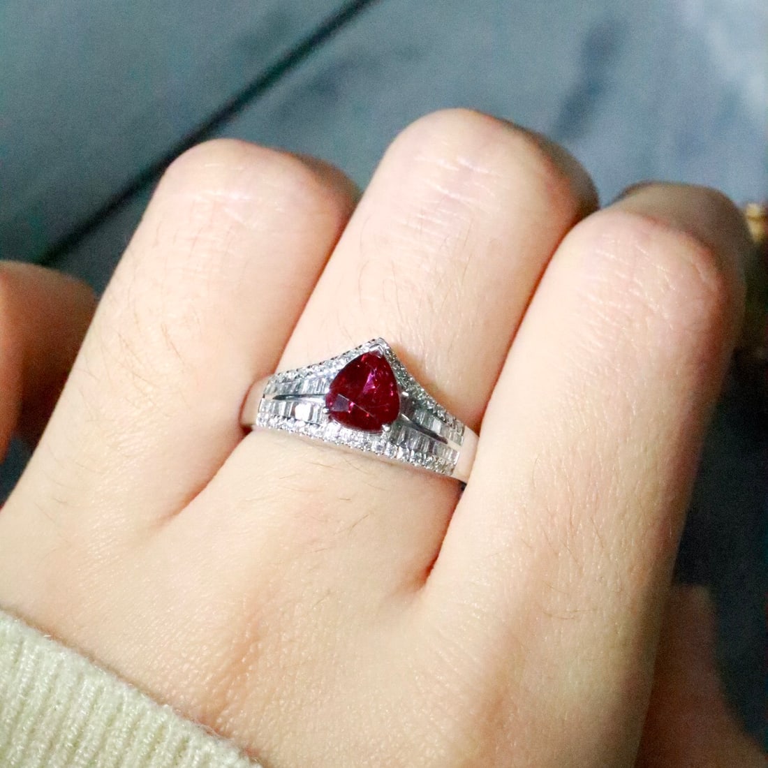 14k Gold 1.39 Ctw Natural Ruby & Diamond Ring - 4