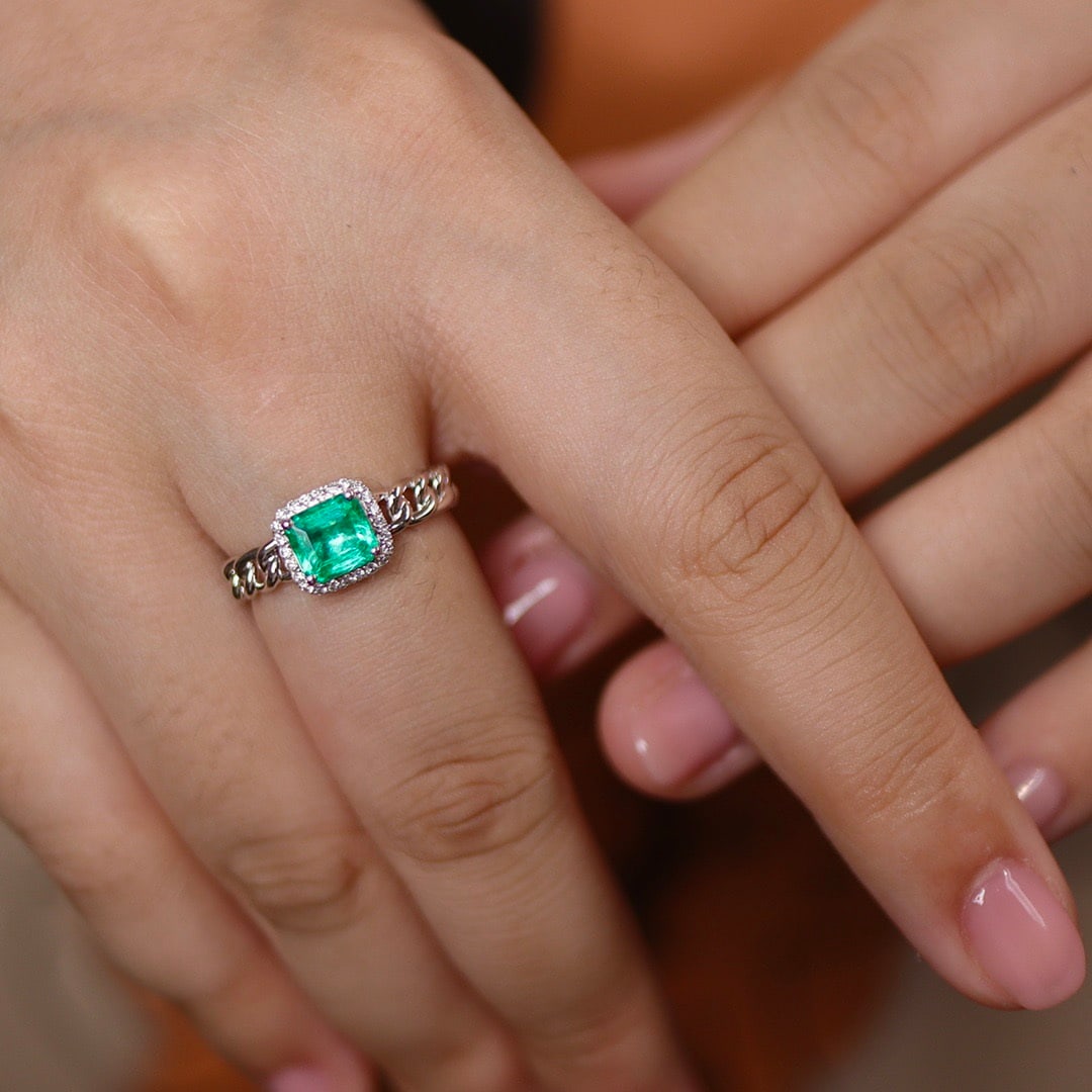 14k Gold 1.24 Ctw Natural Emerald & Diamond Ring - 4