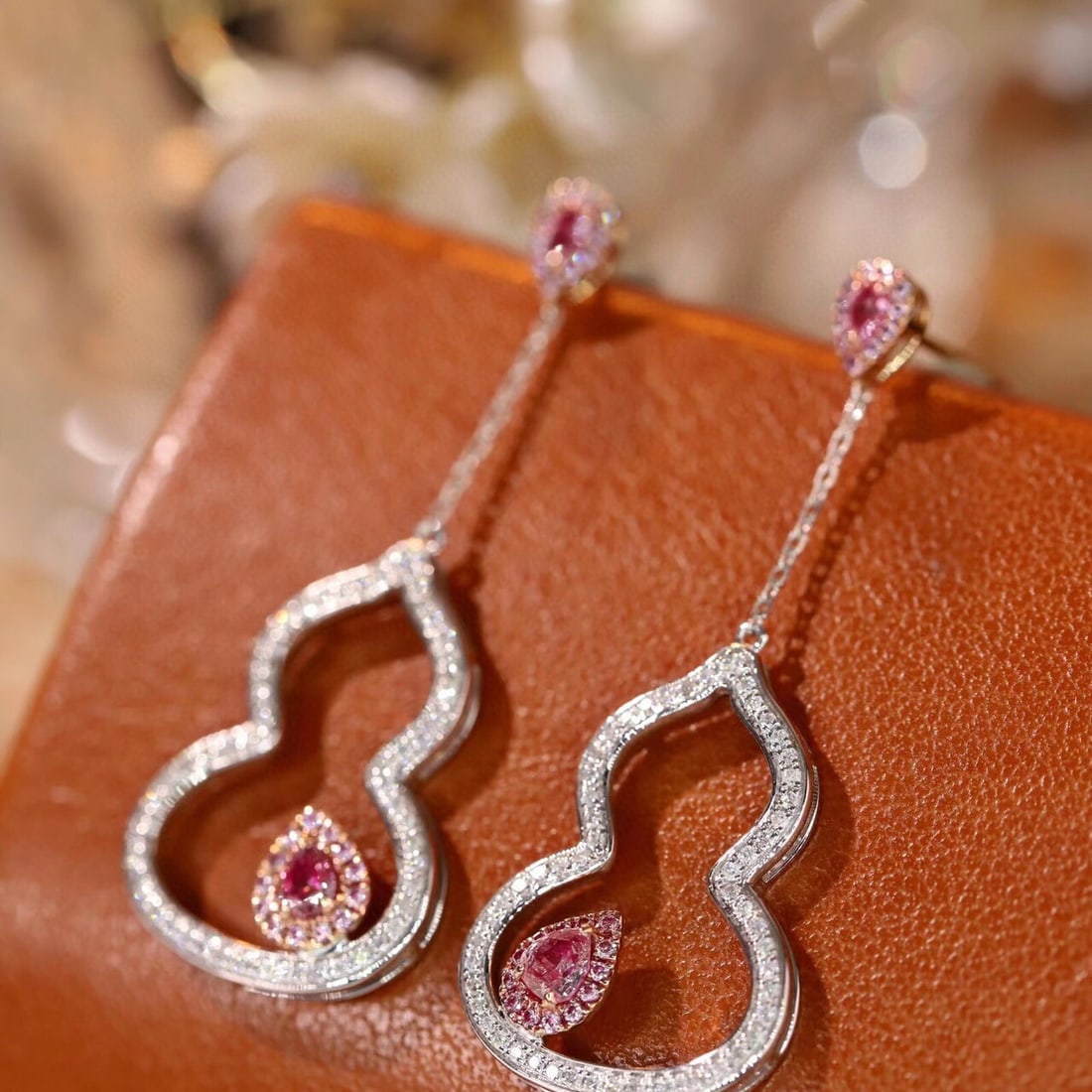 14k Gold 0.80 Ctw Natural Pink Diamond & Diamond Earrings - 4