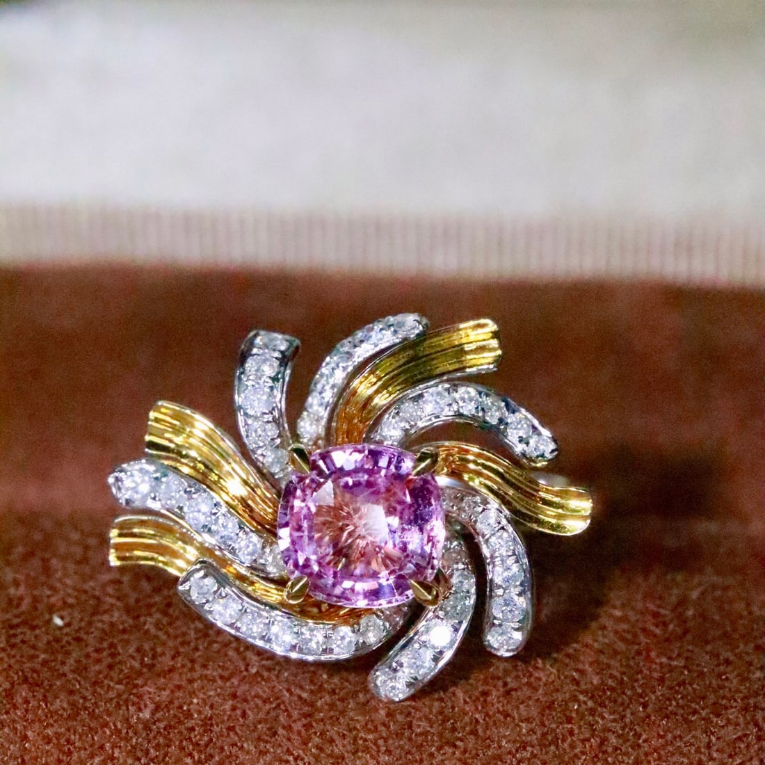 14k Gold 1.63 Ctw Natural Padparadscha Sapphire & Diamond Ring: Ref:231122357 // gold content:14k gold // ring size:7. 25us // // main gemstone:padparadscha sapphire // shape:cushion // carat weight:1. 31ct // color:orangish pink // treatment:natural // // adjacen