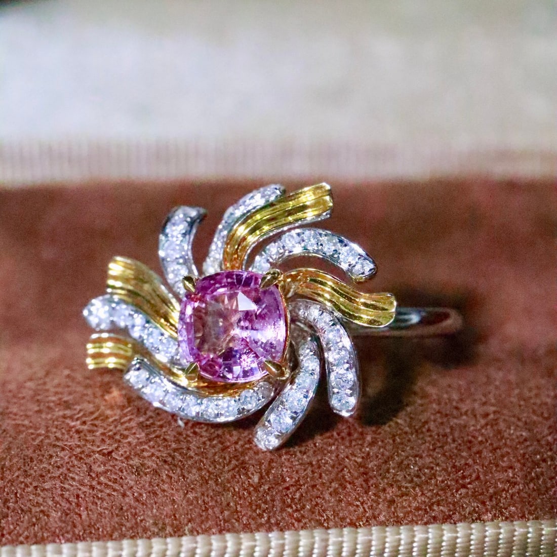 14k Gold 1.63 Ctw Natural Padparadscha Sapphire & Diamond Ring - 2