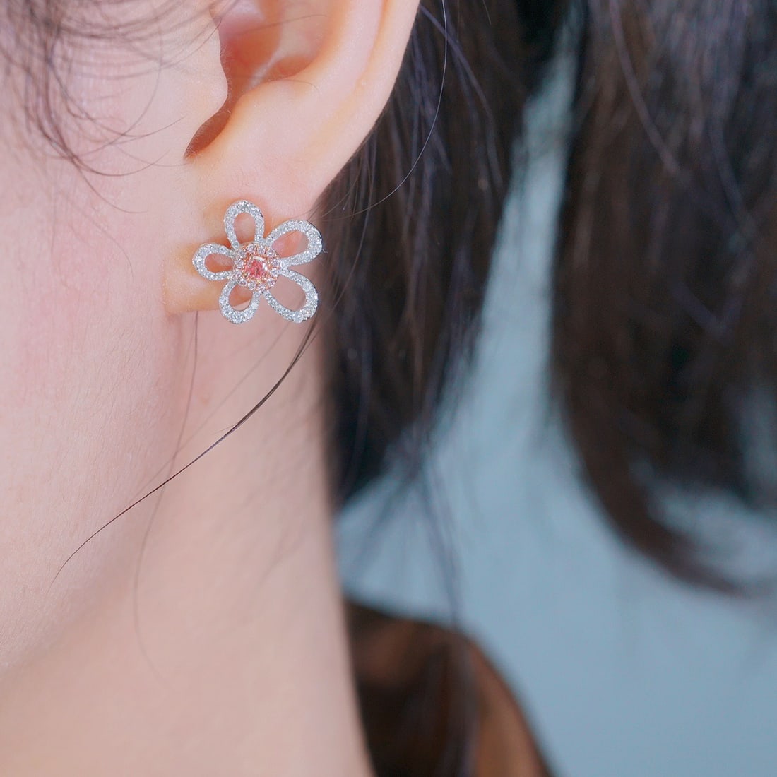 14k Gold 0.8 Ct Natural Color Diamond & Flowers Earrings - 4