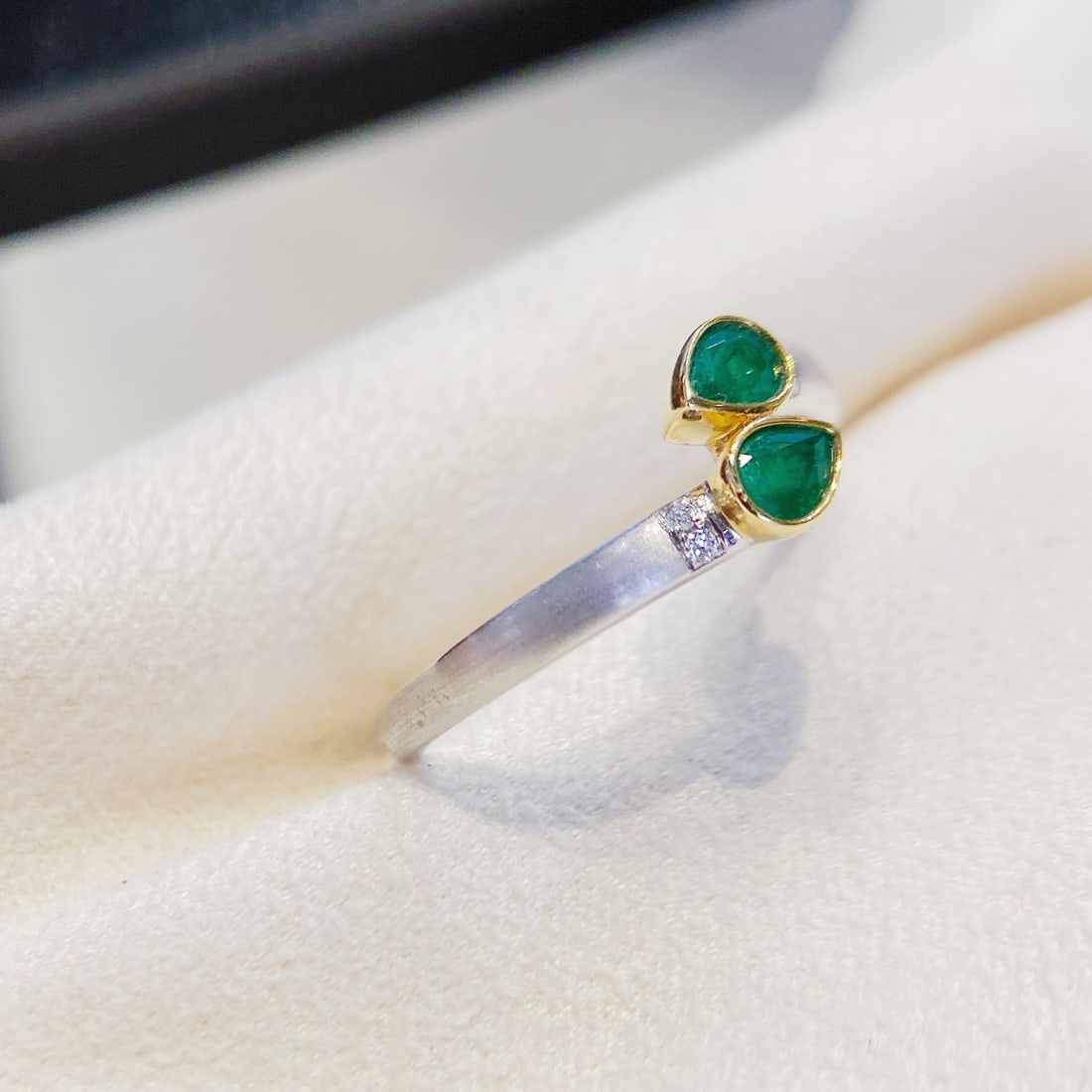 14k Gold 0.36 Ctw Natural Emerald & Diamond Ring - 2