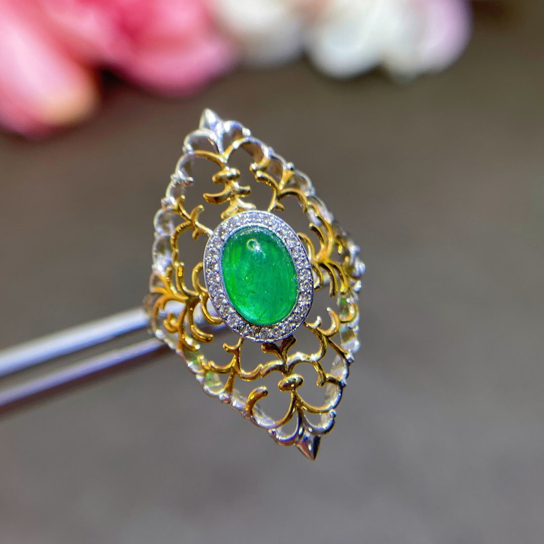 14k Gold 0.97 Ctw Natural Emerald & Diamond Ring - 2