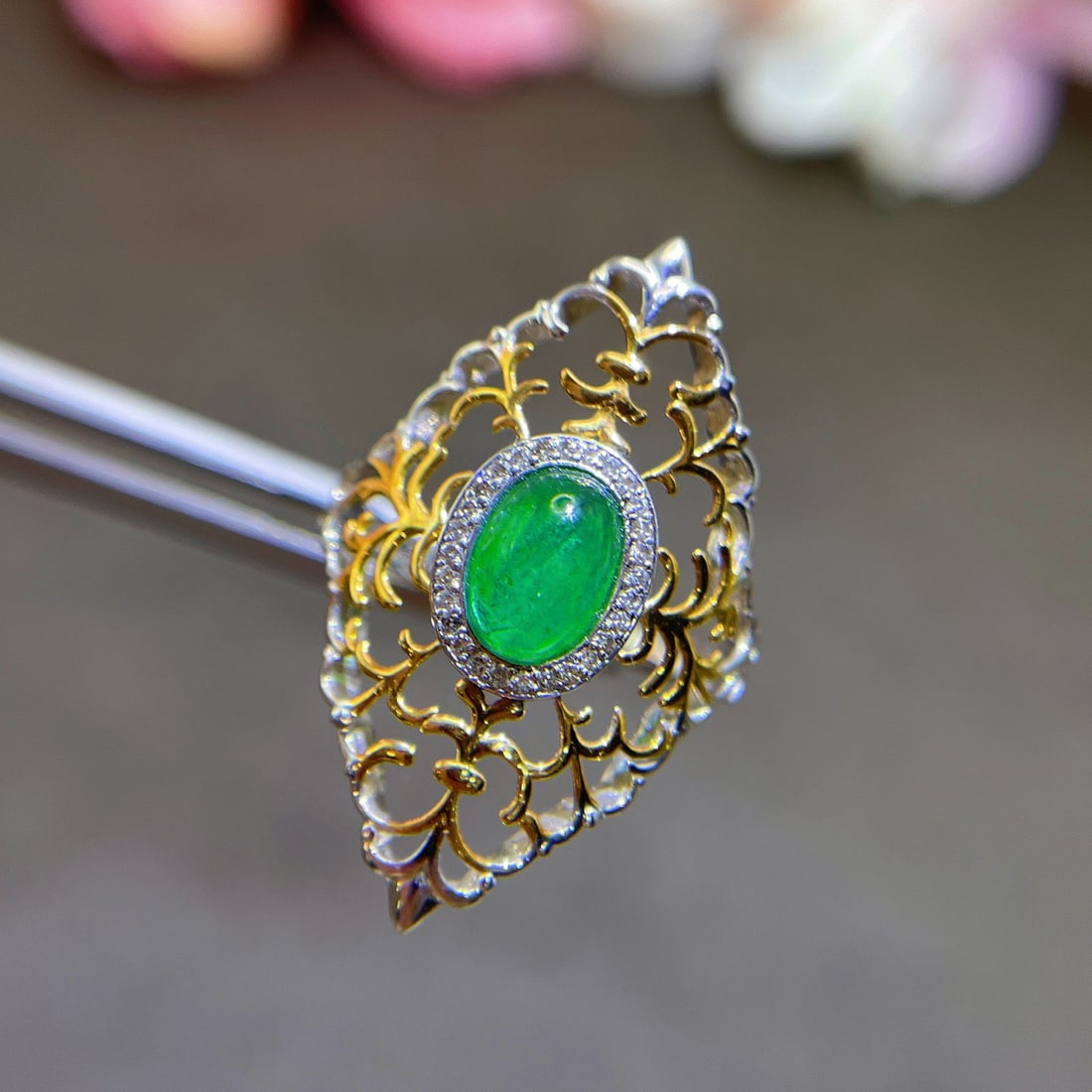 14k Gold 0.97 Ctw Natural Emerald & Diamond Ring - 3