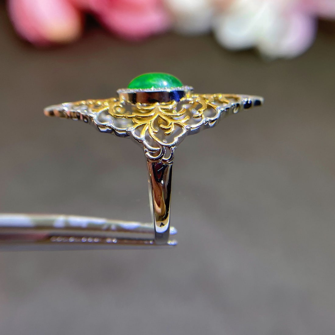 14k Gold 0.97 Ctw Natural Emerald & Diamond Ring - 4