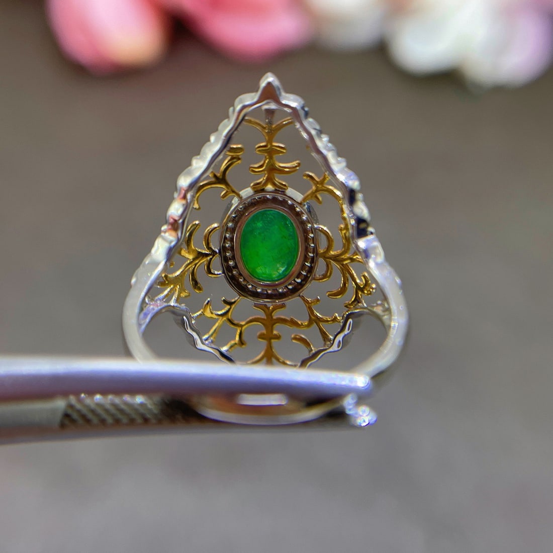 14k Gold 0.97 Ctw Natural Emerald & Diamond Ring - 5