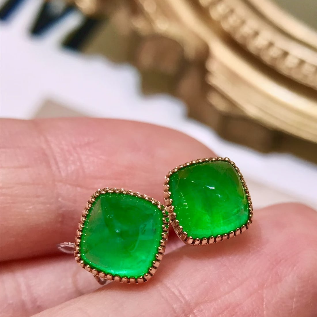 14k Gold 3.9 Ct Natural Emerald Earrings - 2