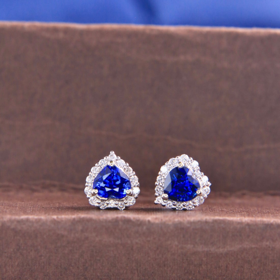 14k Gold 1.64 Ctw Natural Sapphire & Diamond Earrings - 5