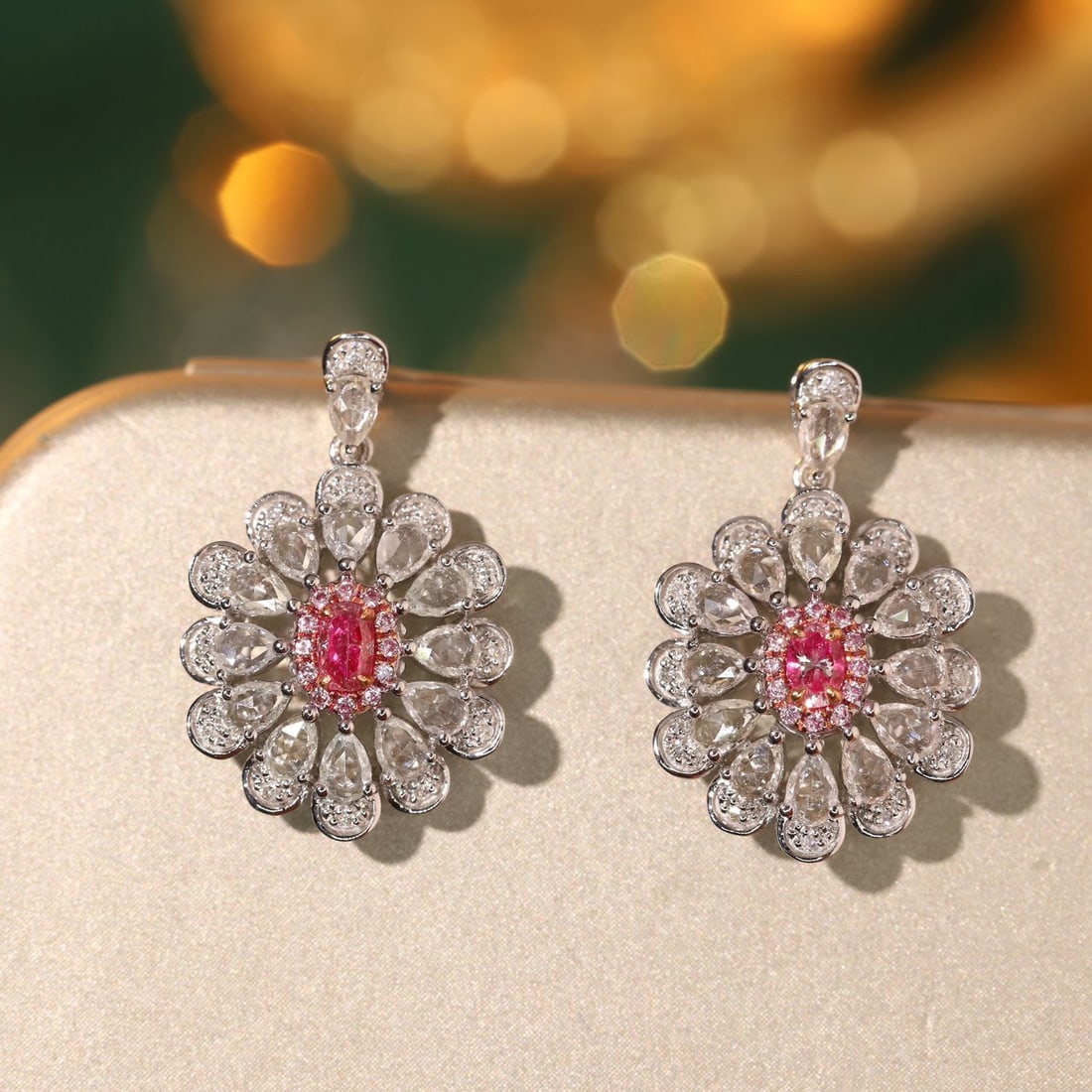 14k Gold 0.40 Ctw Natural Pink Diamond & Diamond Earrings: Ref:231122389 // gold content:14k gold // main gemstone:pink diamond // shape:oval // carat weight:0. 20ct // color:pink // treatment:natural // // adjacent gemstone 2 : diamond // shape:round //