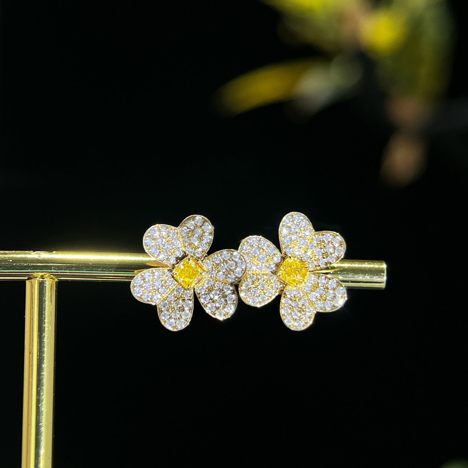 14k Gold 0.69 Ctw Natural Yellow Diamond & Diamond Earrings: Ref:231122392 // gold content:14k gold // main gemstone:yellow diamond // shape:cushion // carat weight:0. 22ct // color:yellow // treatment:natural // // adjacent gemstone 2 : diamond // shape:round