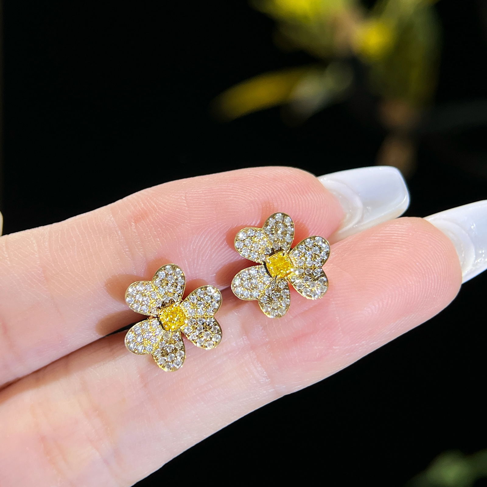 14k Gold 0.69 Ctw Natural Yellow Diamond & Diamond Earrings - 6