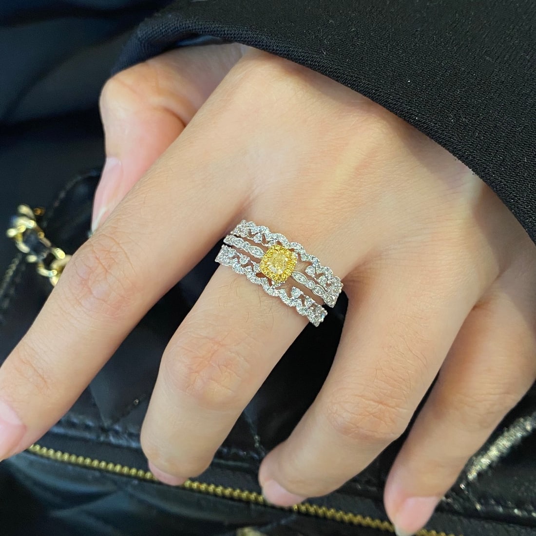 14k Gold 0.73 Ctw Natural Yellow Diamond & Diamond Ring - 4