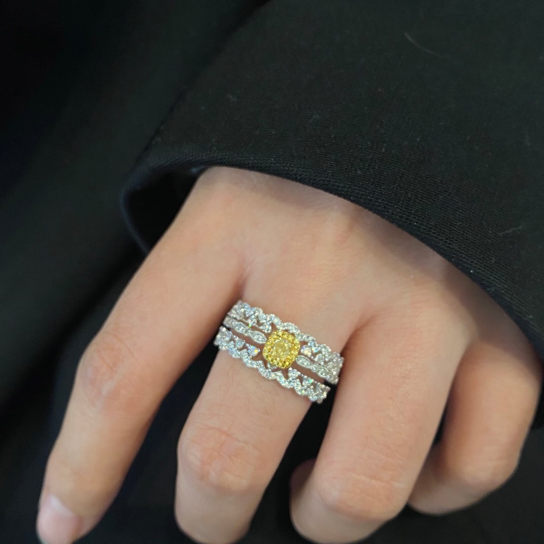 14k Gold 0.73 Ctw Natural Yellow Diamond & Diamond Ring - 5