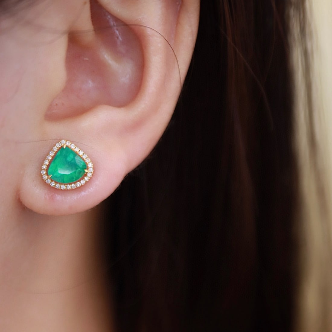 14k Gold 1.91 Ctw Natural Emerald & Diamond Earrings - 2