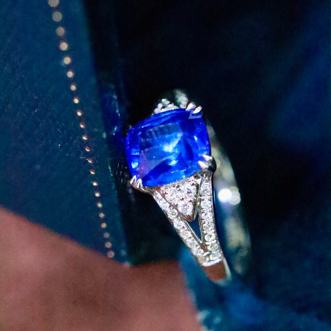 14k Gold 2.12 Ctw Natural Sapphire & Diamond Ring - 2