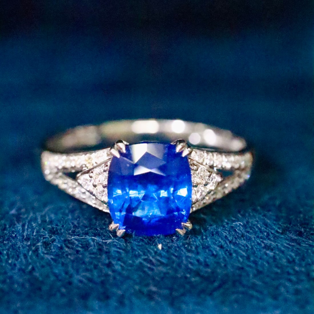 14k Gold 2.12 Ctw Natural Sapphire & Diamond Ring - 3