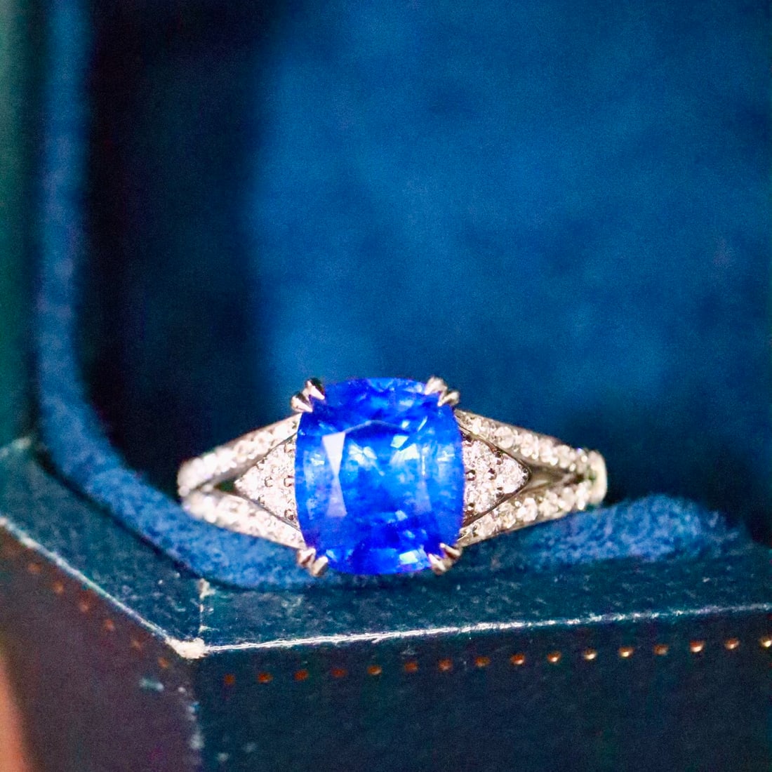 14k Gold 2.12 Ctw Natural Sapphire & Diamond Ring - 6