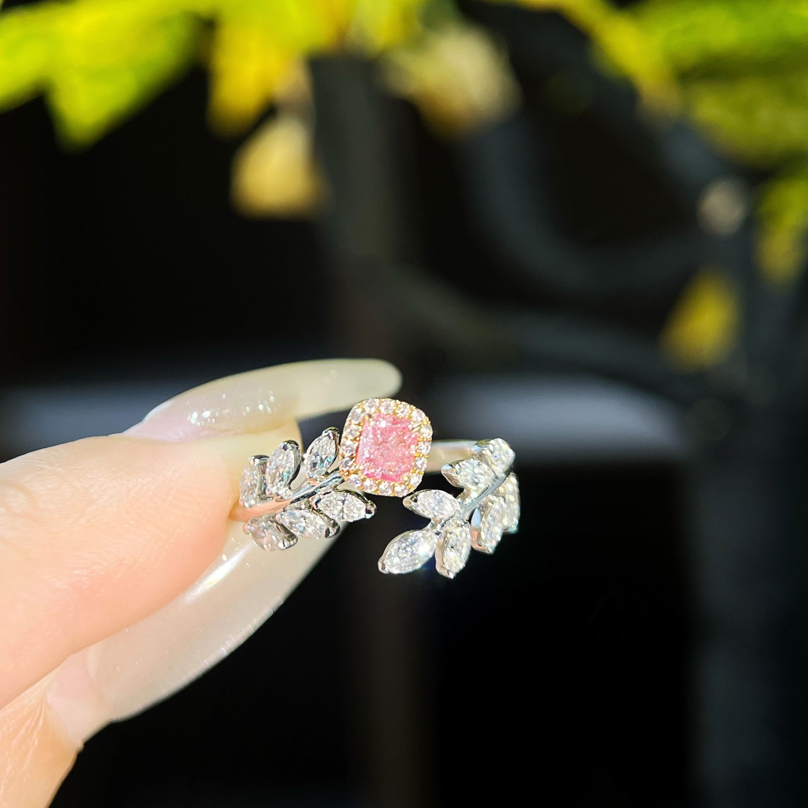 Gia Certified 14k Gold 0.93 Ctw Natural Pink Diamond & Diamond Ring: Ref:231122403 // gold content:14k gold // ring size:7. 25us // // main gemstone:pink diamond // certified:gia // shape:cushion // carat weight:0. 3ct // clarity grade:vs2 // color:pink // treatment:na