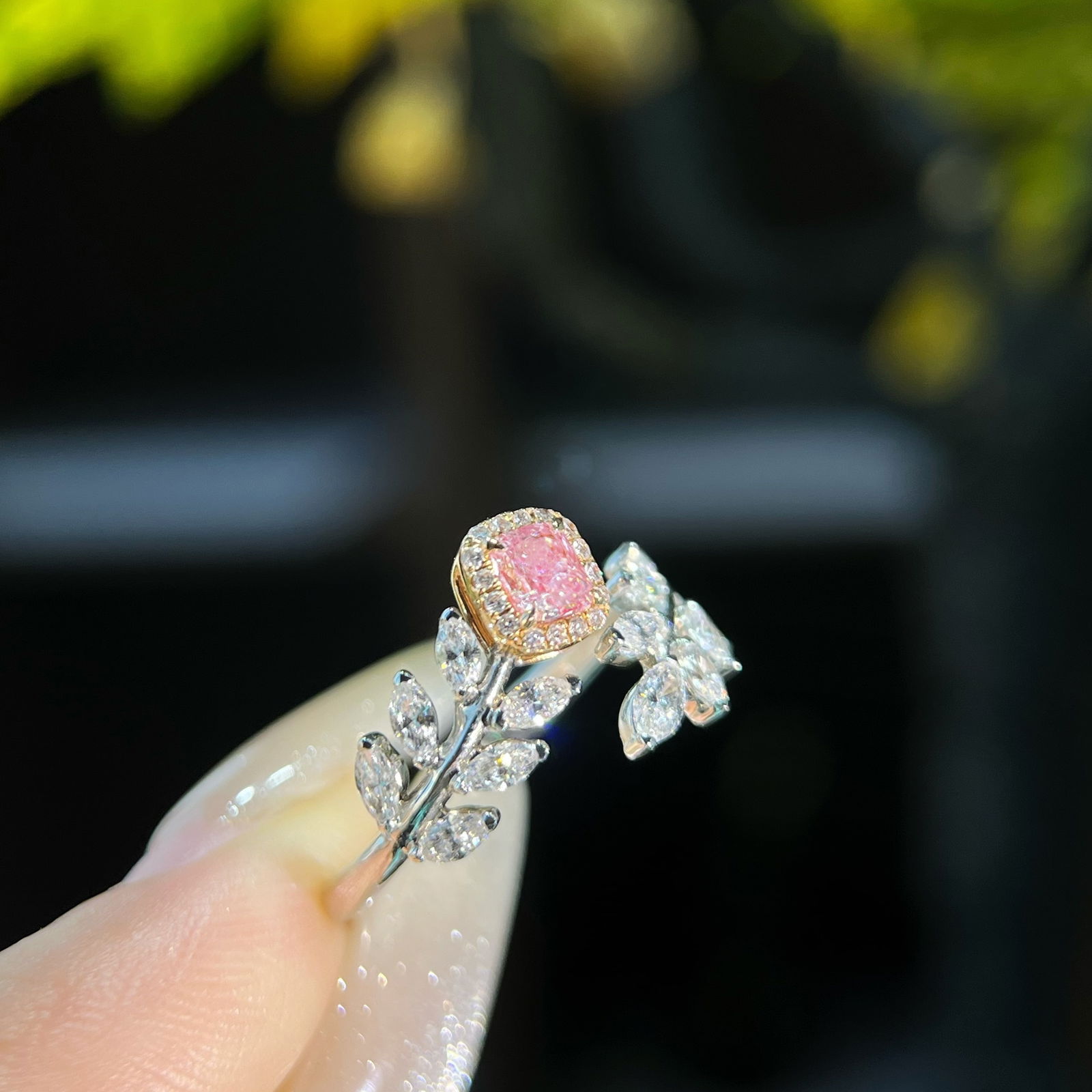 Gia Certified 14k Gold 0.93 Ctw Natural Pink Diamond & Diamond Ring - 2