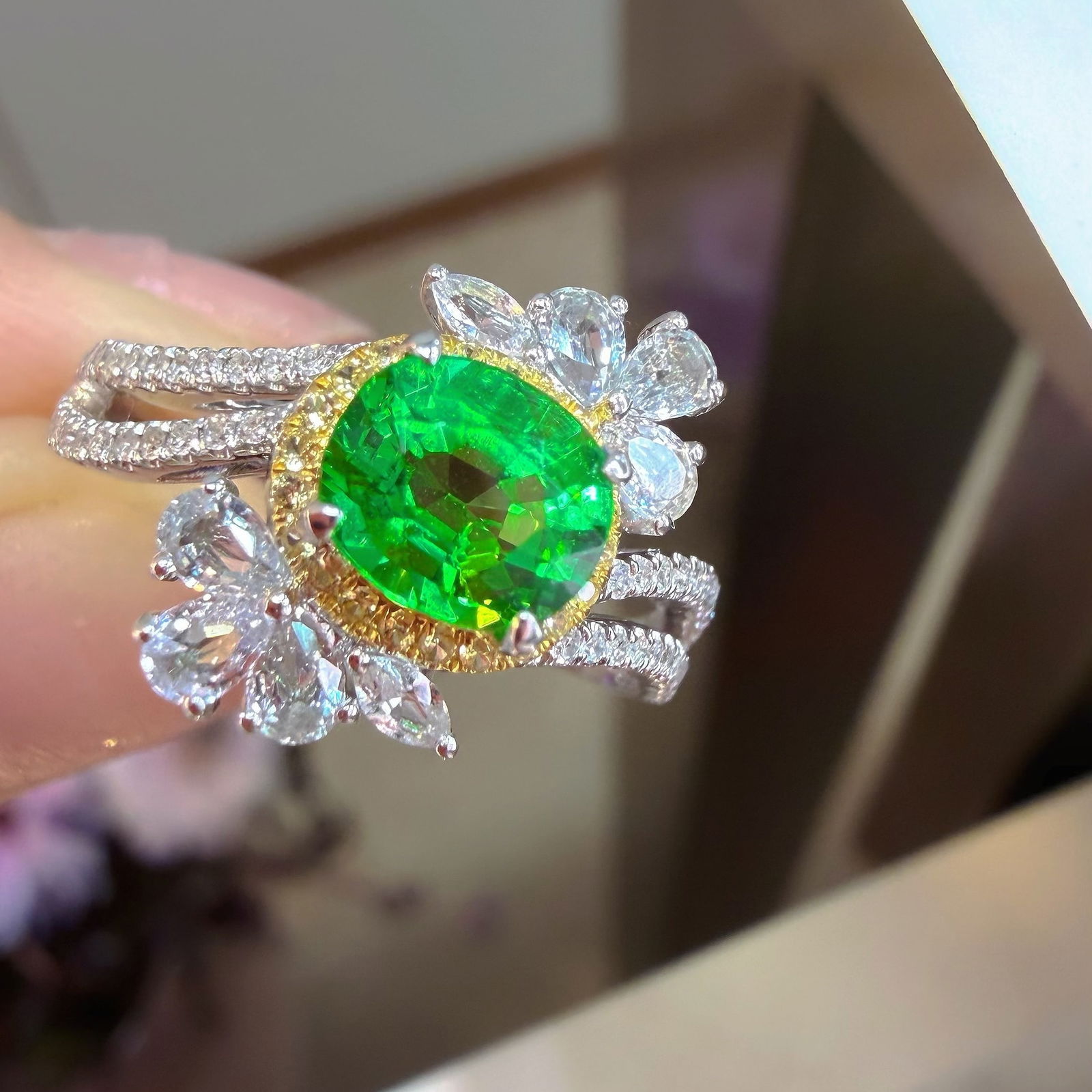 14k Gold 1 Ct Natural Tsavorite & Diamond Ring - 2