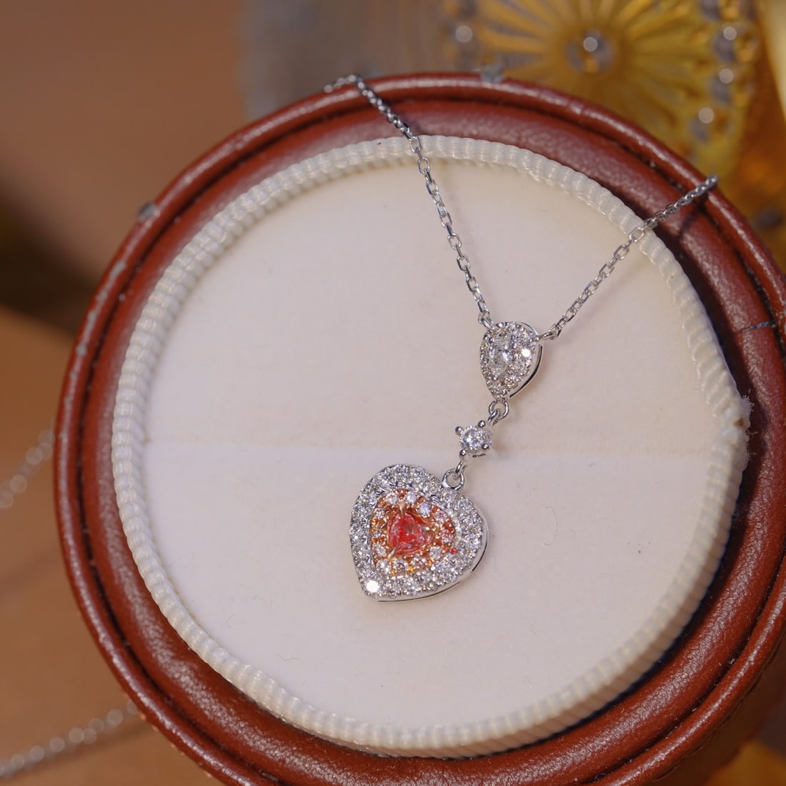 14k Gold 0.60 Ctw Natural Pink Diamond & Diamond Necklace: Ref:231122429 // gold content:14k gold // main gemstone:pink diamond // shape:heart // carat weight:0. 20ct // color:pink // treatment:natural // // adjacent gemstone 2 : diamond // shape:round // car